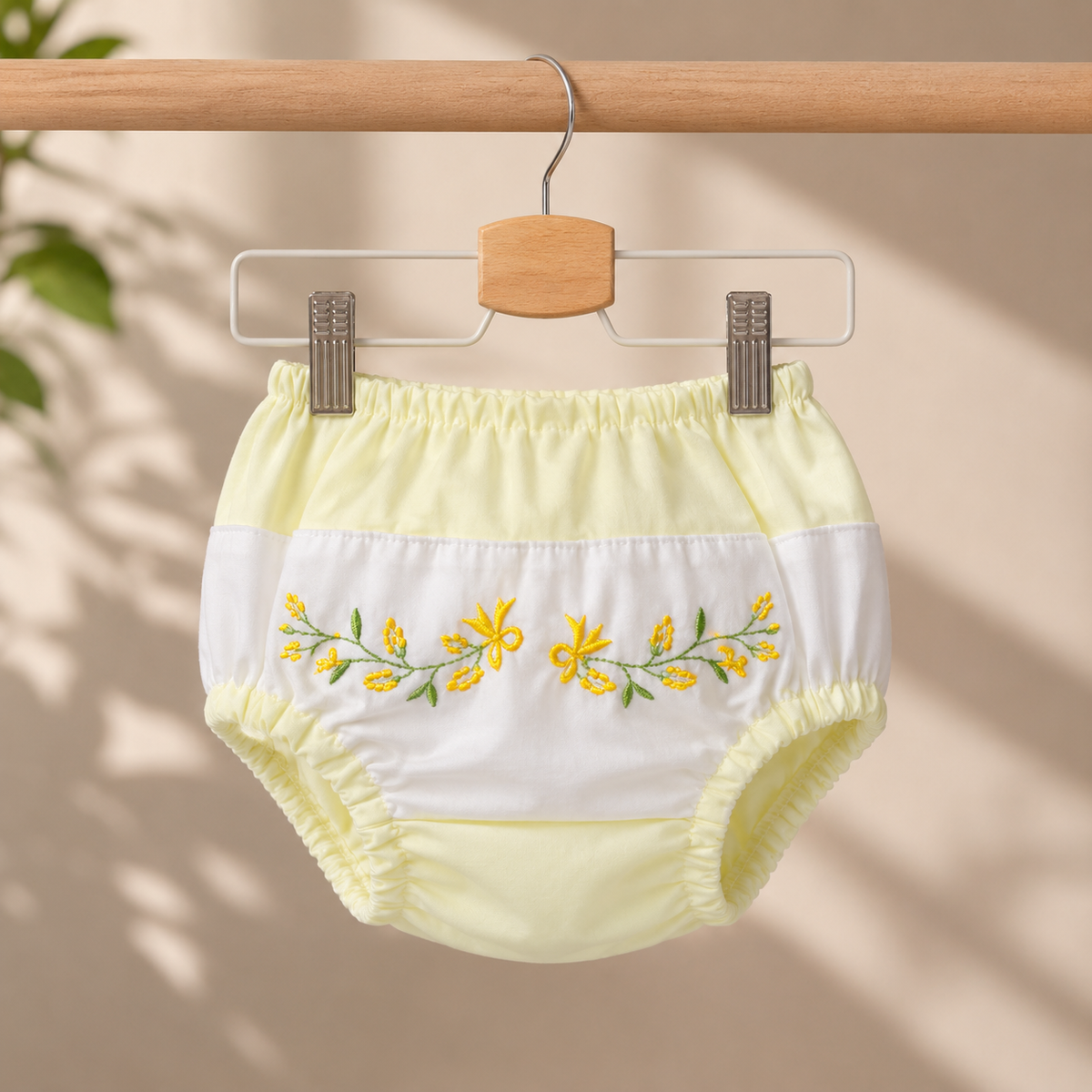 Baby Girls Lemon Yellow & White Floral Embroidered Puff Sleeve Button-Front Top & Bloomers 2-Piece Set
