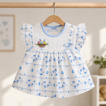 Baby Girls White & Blue All-Over Goose & Bow Print Flower Basket Embroidered Flutter Sleeve A-Line Dress & Bloomers 2-Piece Set