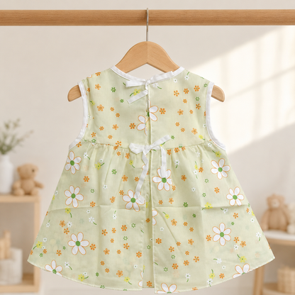 Baby Girls Sage Green All-Over Daisy & Floral Print Sleeveless White Ruffle Tier Bow A-Line Dress & Bloomers 2-Piece Set